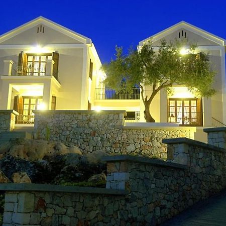 Adastra Ithaca Luxury Suites Βαθύ Εξωτερικό φωτογραφία