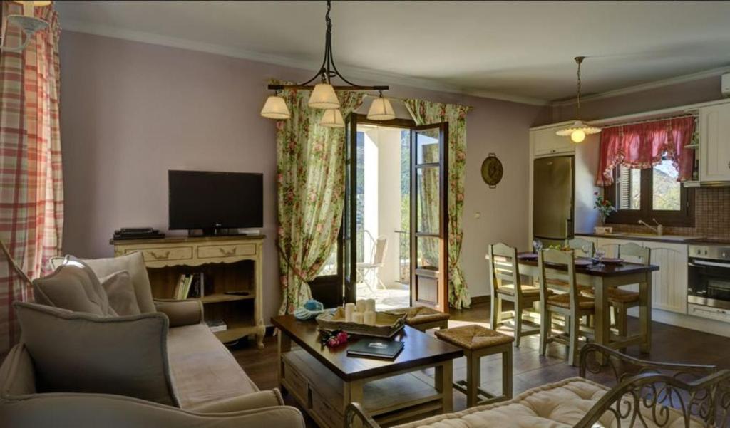 Adastra Ithaca Luxury Suites Βαθύ Δωμάτιο φωτογραφία