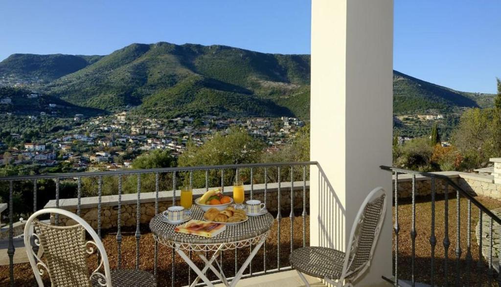 Adastra Ithaca Luxury Suites Βαθύ Δωμάτιο φωτογραφία