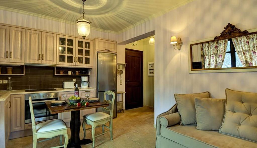 Adastra Ithaca Luxury Suites Βαθύ Εξωτερικό φωτογραφία